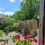 Holiday home Casa Pumarada Sardeda